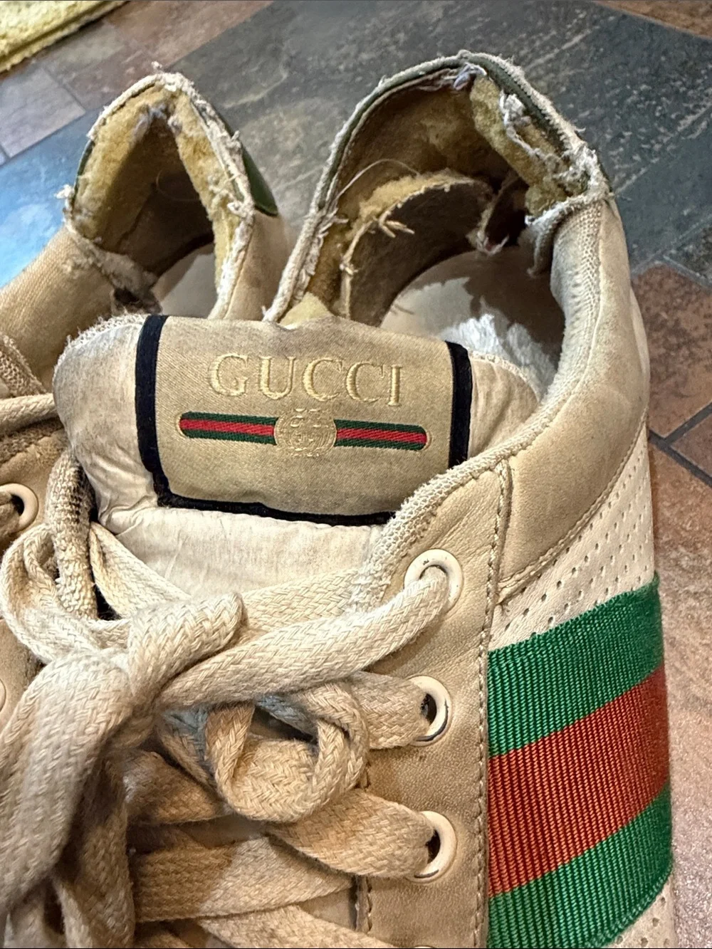 Gucci Beige Sneakers with Green & Red Web Stripe